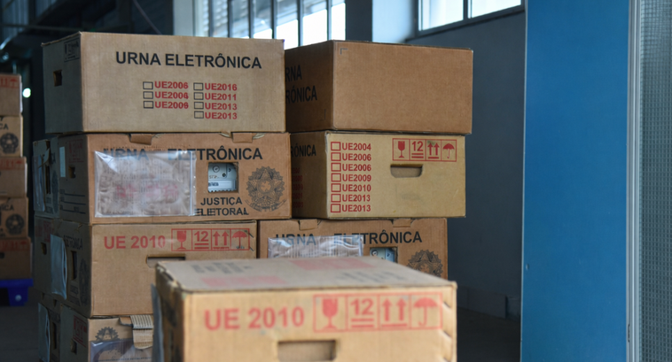 TRE-TO encaminha mais de 1,3 mil urnas eletrônicas para descarte ecológico
