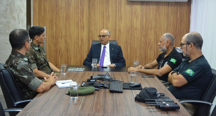 TRE-TO inicia tratativas com Exército Brasileiro para garantir a segurança durante eleições municipais TRE-TO inicia tratativas com Exército Brasileiro para garantir a segurança durante eleições muni...