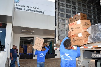 TRE-TO recebe último lote de 919 urnas para as eleições de outubro deste ano