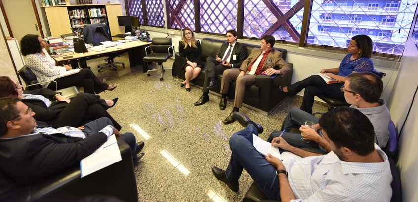TRE-TO recebe visita de representantes da plataforma WhatsApp TRE-TO recebe visita de representantes da plataforma WhatsApp