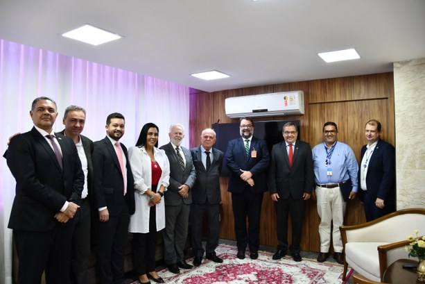 TRE-TO se reúne com representantes da Telebras sobre soluções de satélite e fibra óptica TRE-TO se reúne com representantes da Telebras sobre soluções de satélite e fibra óptica