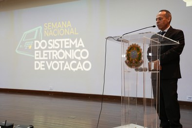 Presidente do TRE-TO, desembargador Adolfo Amaro Mendes