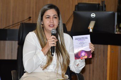 Encontro reuniu especialistas para debater formas de prevenção, acolhimento e enfrentamento.