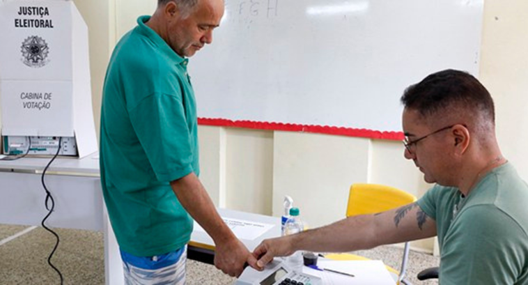 Cadastro biométrico vai além das eleições e amplia segurança em diversos serviços Eleitorado com biometria já atinge 135 milhões e avança no país