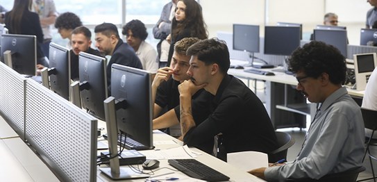 Investigadores externos iniciaram execução de planos de testes para verificar segurança dos sist...