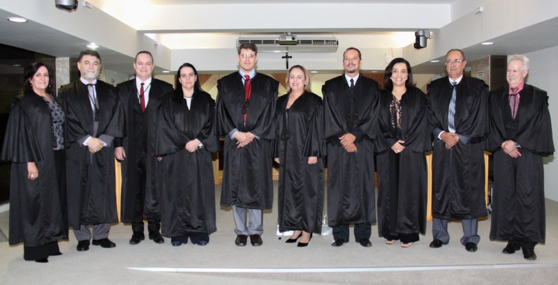 Desembargadores tomam posse como Juízes Membros Substitutos da Corte do TRE-TO Desembargadores tomam posse como Juízes Membros Substitutos da Corte do TRE-TO