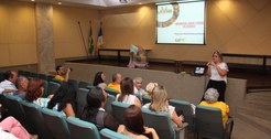Drª Neila Barbosa ministra palestra sobre aposentadoria