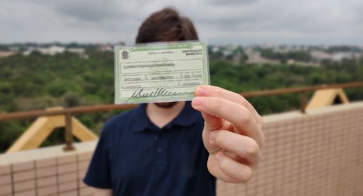 Atualização da situação eleitoral é simples, segura e pode ser feita sem sair de casa