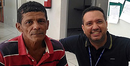 Eleitor que foi socorrido em Monte do Carmo agradece servidor que o salvou