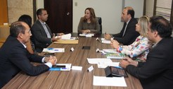Presidente do TRE-TO e Juiz Eleitoral de Guaraí reúnem-se para discutir recadastramento biométri...