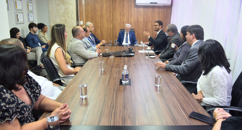 A cerimônia ocorreu nesta quarta-feira, 14, na sala da Presidência.